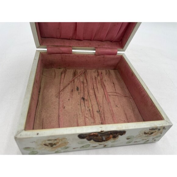 Antique White Victorian Decorative Celluloid Veil Box Floral Embossing Hinged Li - Picture 8 of 8